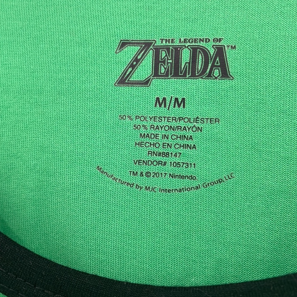 The Legend of Zelda green polyester and rayon tank size medium - Picture 3 of 4